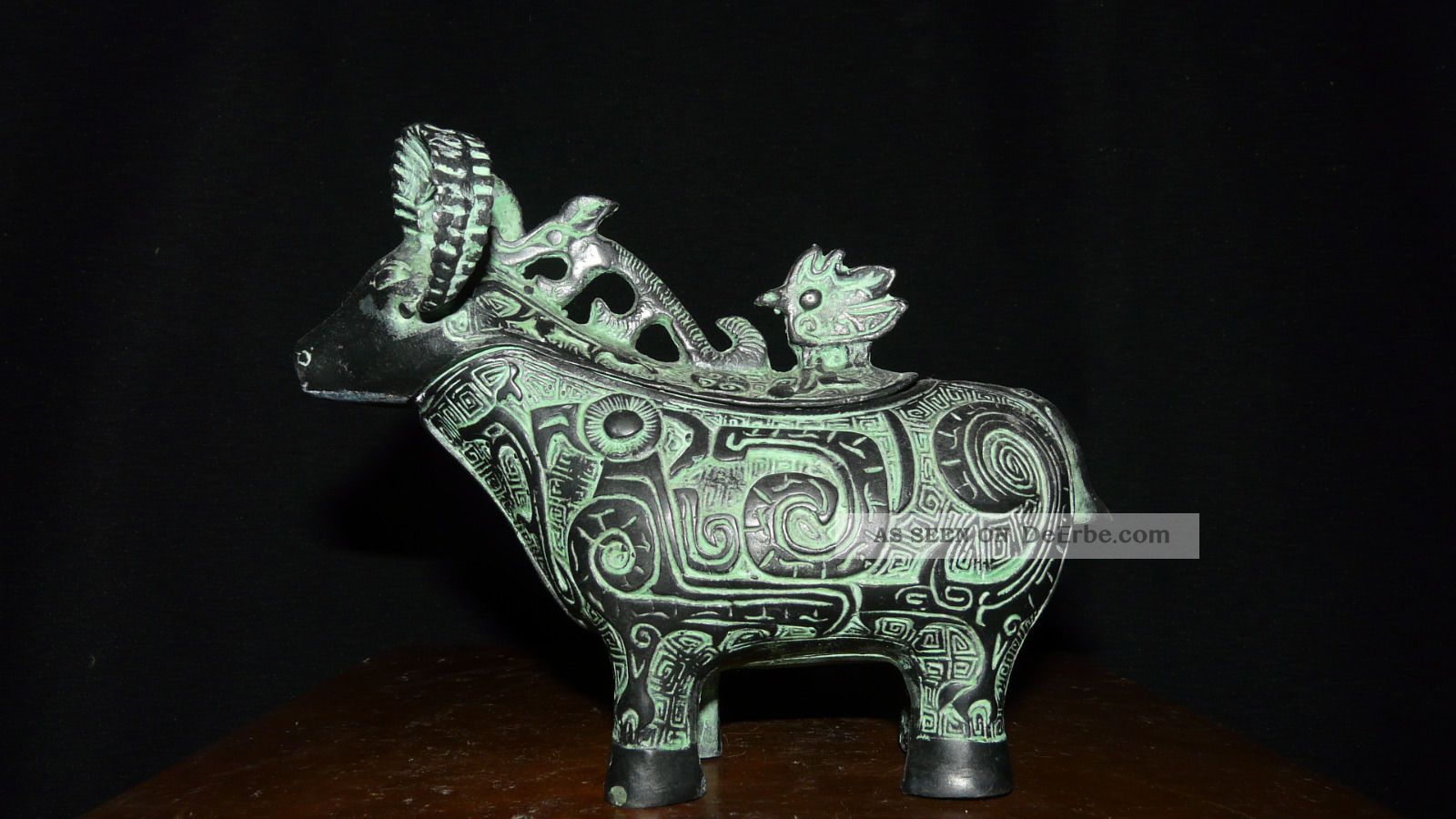Alte Chin.  Bronzefigur,  Insenceburner,  Geheimversteck? - Widder,  Steinbock Mit Drachen Entstehungszeit nach 1945 Bild