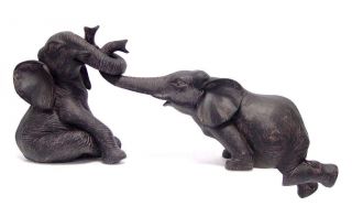Tierplastik 2 Kleine Spielende Elefanten Tolle Dekoration,  51 Cm Lang Bild