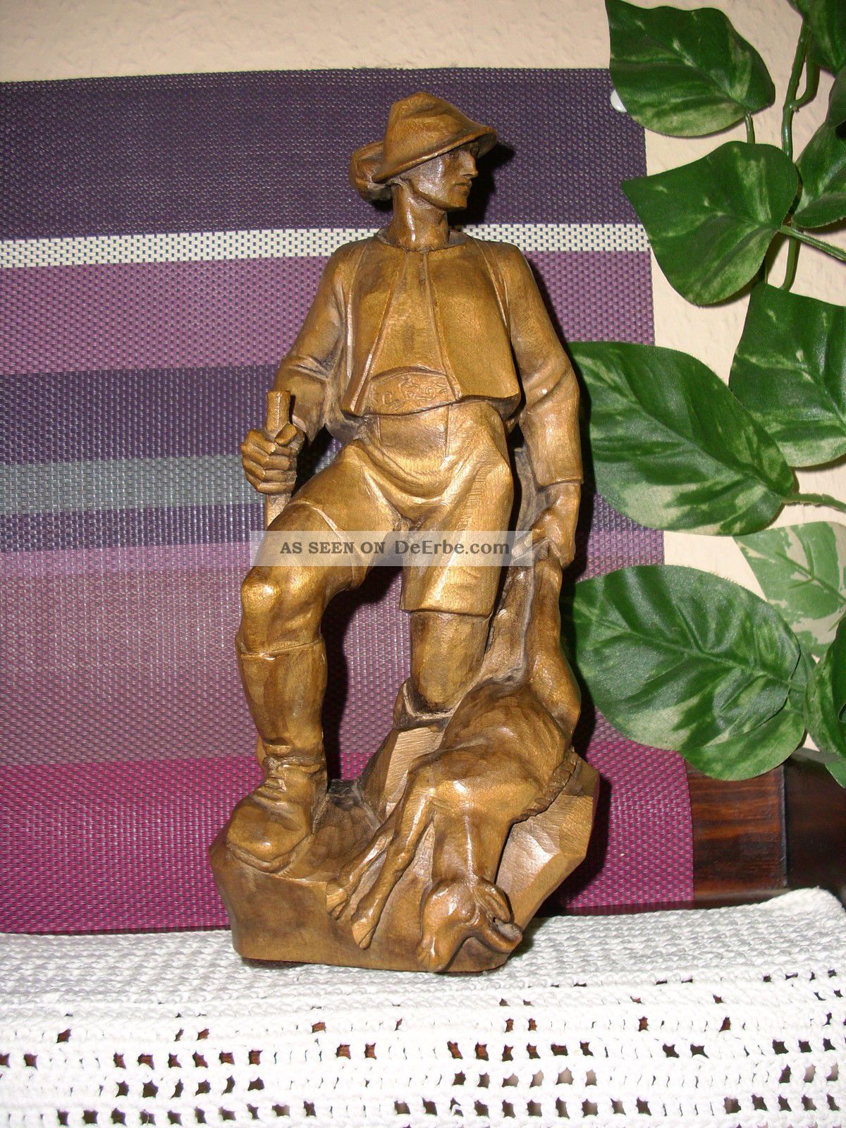 Holzfigur - Jäger Mit Gamsbock - Förster - Wilderer - Waidmann - Deko - Geschnitzt - Holzarbeiten Bild