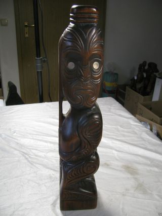 Reiseandenken Neuseeland,  Maori Holzfigur,  Schönes Dunkles Holz, Bild