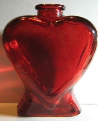 Sehr Alte Schwere Herz - Vase In Rot - Flasche Herzform - 13 X 14 Cm - 650 Gramm Bild