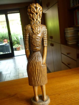 Skulptur Frau Mädchen 41,  5 Cm Schöne Designer Figur Handarbeit Holz Signiert Bild