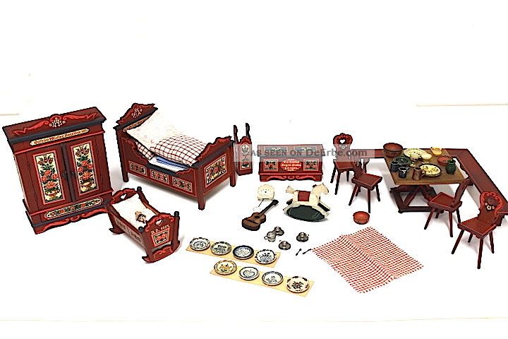 Bäuerliche Puppenstuben Möbel Von 1923 Holz Handgefertigt Original, gefertigt vor 1970 Bild