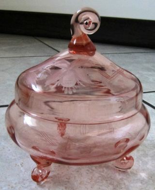 Uromas Konfektdose – Aus Glas Mit Hand - Schliff – Rosa – Ca.  14 Cm Bild