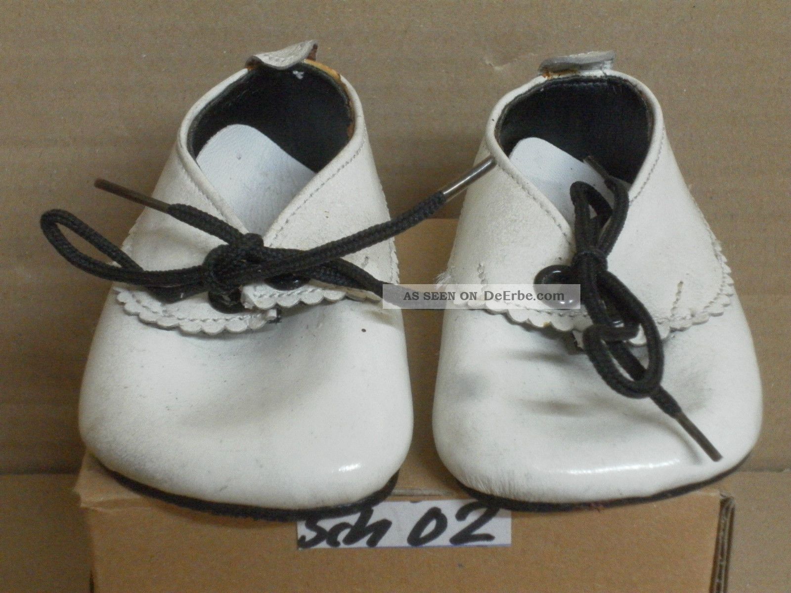 Puppenschuhe Nostalgieware, nach 1970 Bild