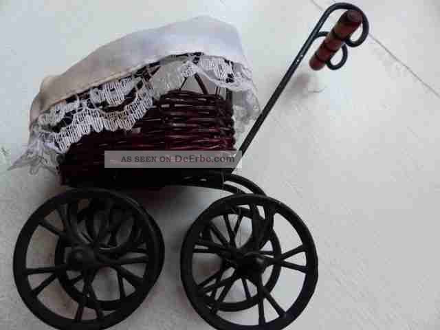 Kinderwagen Puppenstube Nostalgie Puppenwagen Original, gefertigt vor 1970 Bild
