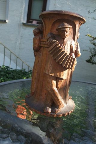 Aus Nachlaß - Holzsockel Geschnitzt Mit Figuren - Bild