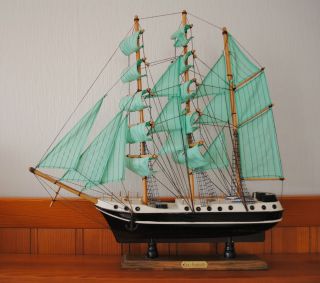 Altes Segelschiff - Dreimaster - Standmodell Holz Bild