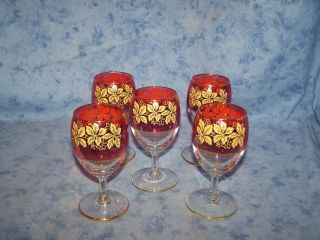 Konvolut 5x Schöne Weingläser,  Roter Glaseinsatz,  Blätterdekor,  Goldrand Bild