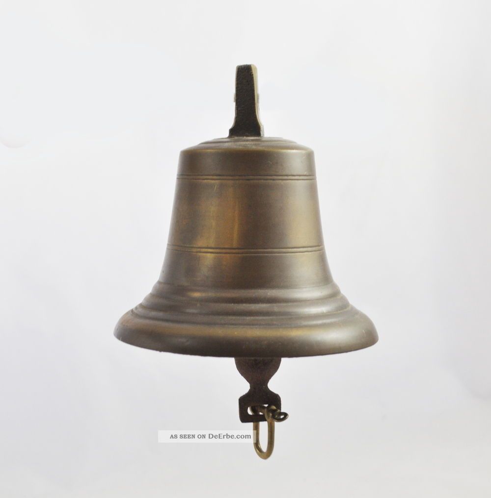 Schiffsglocke / Messingglocke / Messing / Brass Ship ' S Bell / 0,  9kg Gefertigt nach 1945 Bild