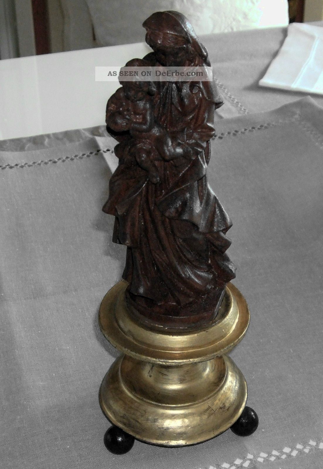 Madonna Mit Kind Auf Sockel - 30cm Hohe Holzschnitzerei Aus Altem Nachlass 1950-1999 Bild
