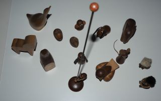 14 Holzfiguren,  Z.  T.  Teakholz,  Ca.  1970 Bild