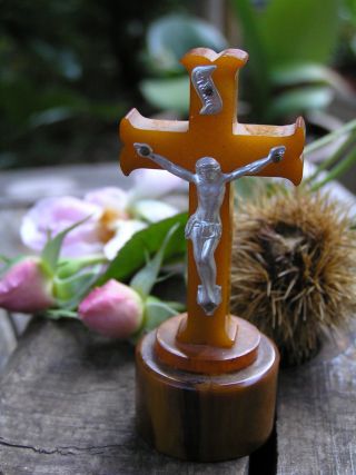 Altes Kreuz Standkreuz Religiöses Motiv Ihs Volkskunst Amber Bakelit Zierobjekt Bild