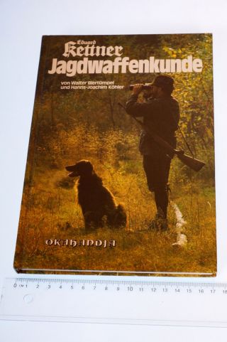 Jagdbuch: Jagdwaffenkunde,  192 Seiten Bild