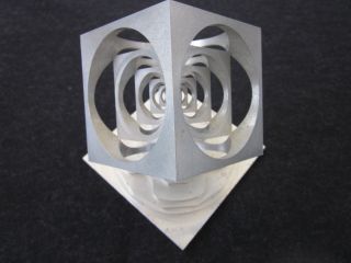 Tisch - Skulptur Aluminium Handarbeit Ca.  14 Cm Hoch, Bild