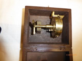 Handkompass Mit Peileinrichtung In Holzschatulle Fa.  Ross London Bild