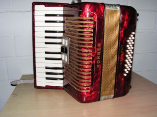 Hohner Student 32 Bässe Vintage Akkordeon Bild