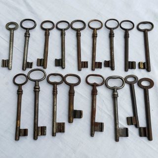 17 Alte Schlüssel Bartschlüssel 10 - 12cm Türschlüssel Möbelschlüssel Bild