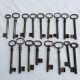17 Alte Schlüssel Bartschlüssel 10 - 12cm Türschlüssel Möbelschlüssel Original, vor 1960 gefertigt Bild 1