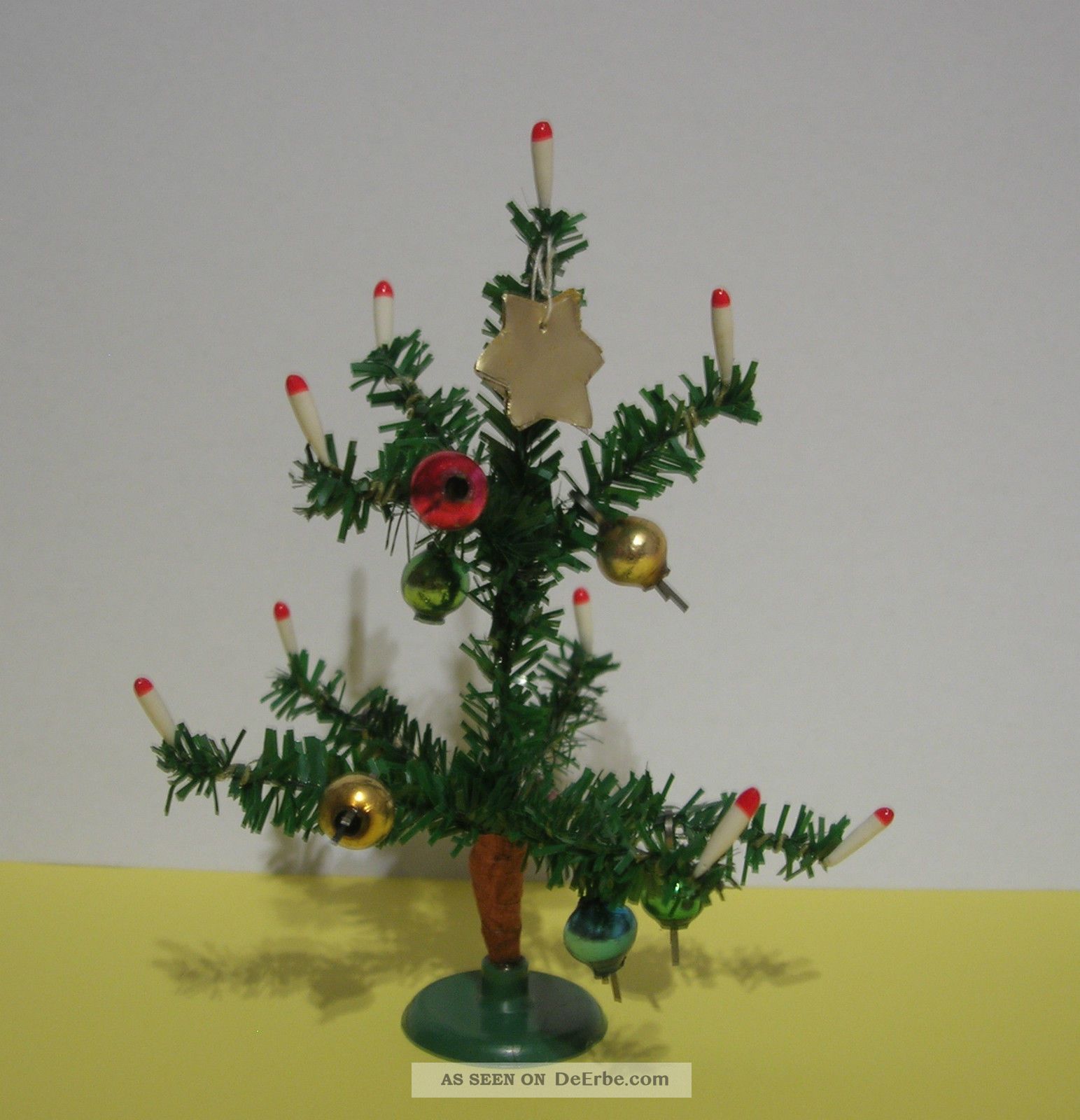 Biege Bäumchen Weihnachtsbäumchen Weihnachtsbaum Erzgebirge Für Die Puppenstube Original, gefertigt vor 1970 Bild