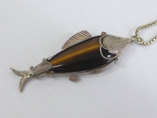 Silber Halskette Mit Anhänger,  Fisch Aus Silber & Stein Bild