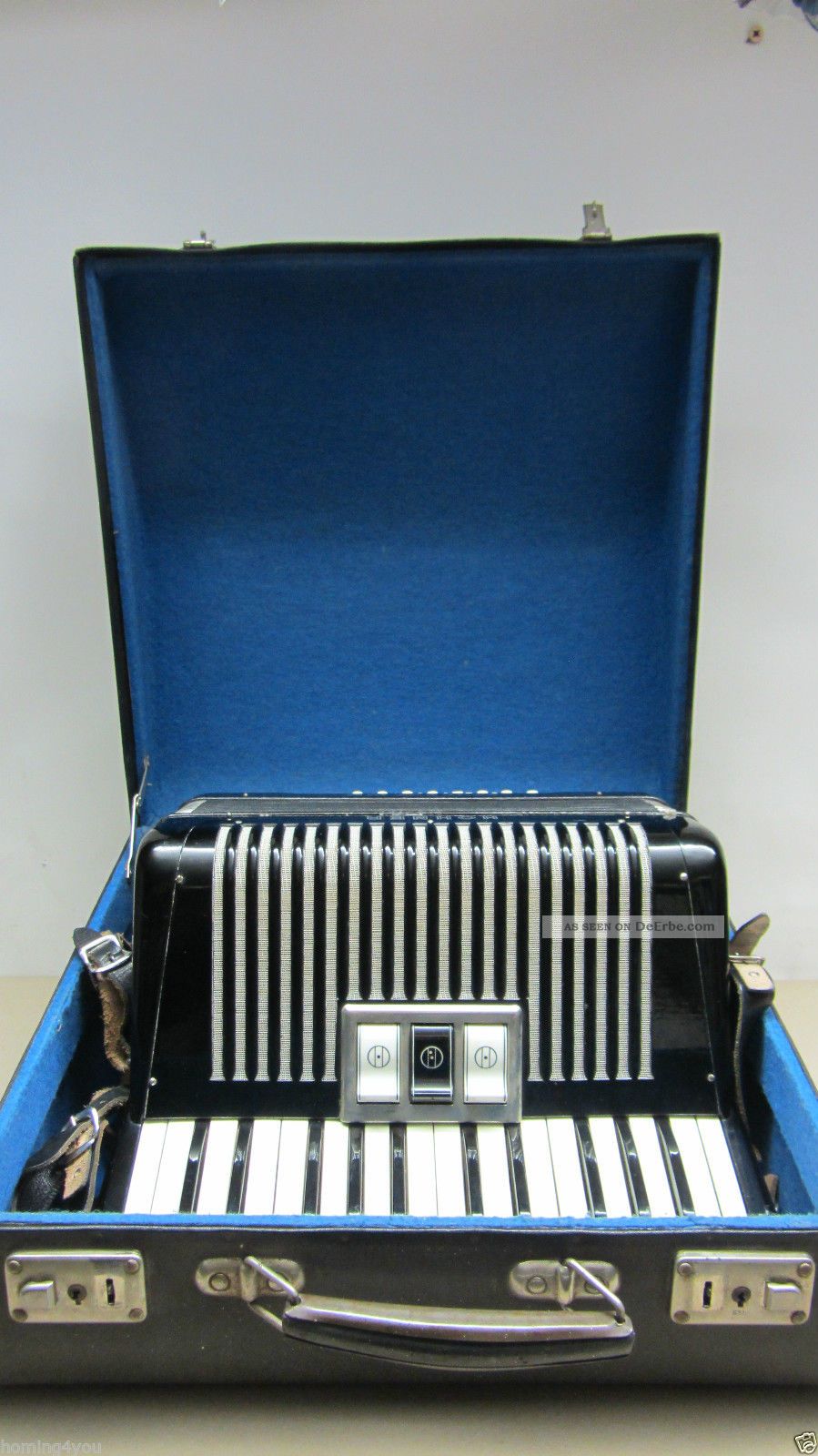 Hohner Student Ivm Akkordeon Antik Mit Koffer 32 Bässe 3chöre Tasteninstrumente Bild