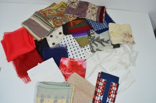 19 Vintage Tücher Halstuch Kopftuch Schal Div.  Farben,  Materialien Bild