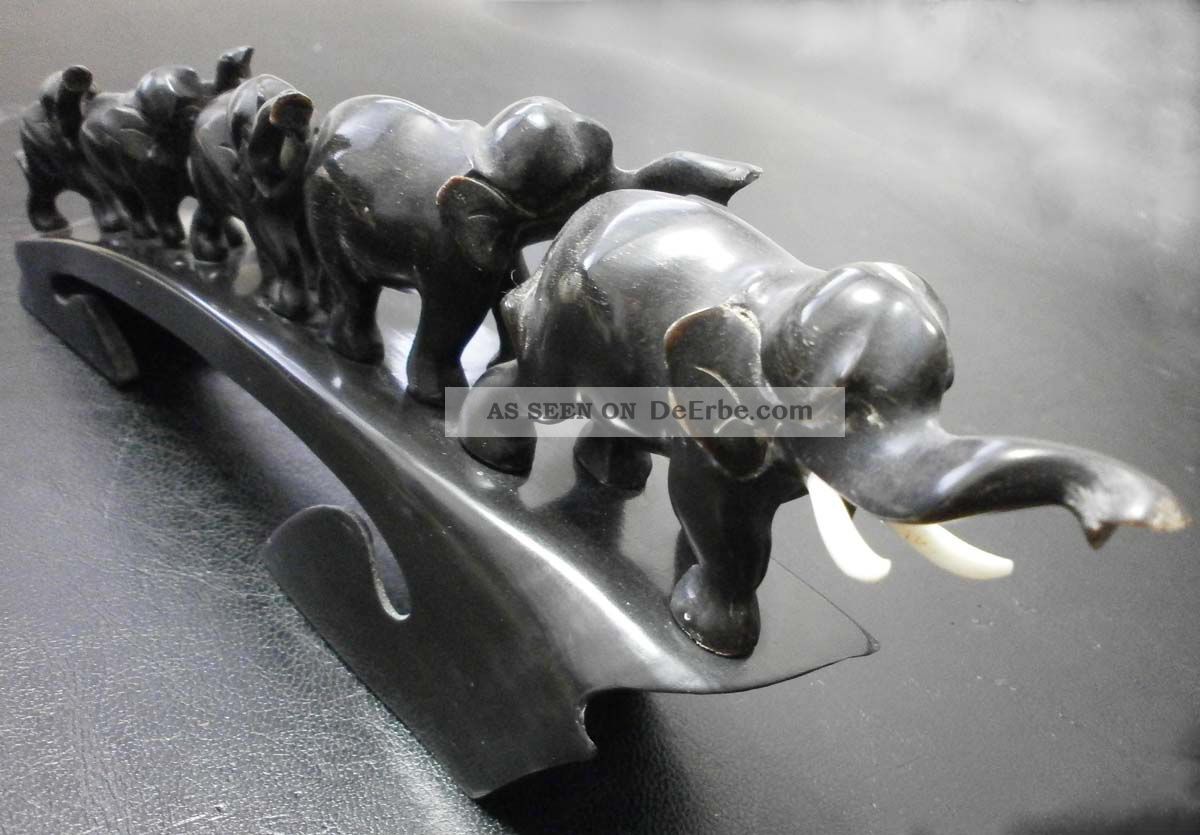 Elefanten - Skulptur In Horn Mitbringsel Aus Vietnam Entstehungszeit nach 1945 Bild