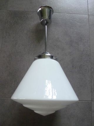 Rar Top Art Deco Lampe Deckenlampe Weiß Glas Chrom Metall Getreppt Bauhaus Bild