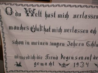 Handgestickte Decke Spruch - Tuch Aus SiebenbÜrgen - Stickerei Musealer Bild