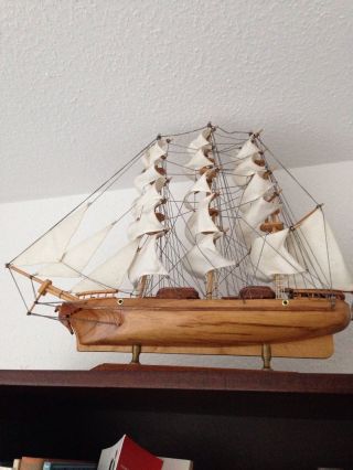 Segelschiff Modelschiff Schiffe Aus Holz Schiffsmodell Fregatte Piratenschiff Bild