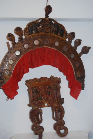 Tempelschnitzerei,  2 Teile,  Südindien,  Holz M.  Alter Fassung,  18/19.  Jahrh. , Bild