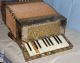 Akkordeon Schifferklavier Ziehharmonika Meinel & Herold Klingenthal Originalbox Tasteninstrumente Bild 2