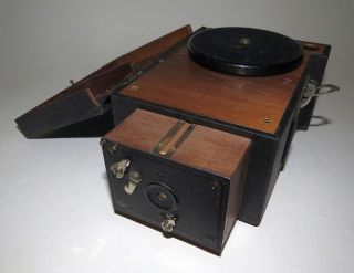 Funktionierendes Mini Grammophon Als Fotoapparat Um 1920 Wohl 