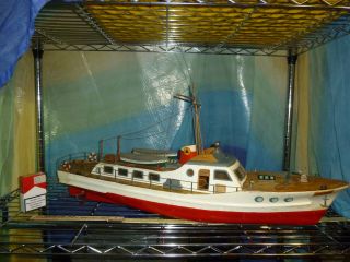 Großes Holzboot Alt Holzschiff Modellschiff Schiffsmodel Schiff Boot Modellboot Bild