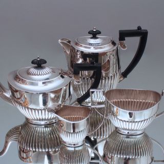 Sheffield,  England: Teeservice Queen Anne,  Plated,  Teekanne,  Kaffeekanne,  Silber Bild