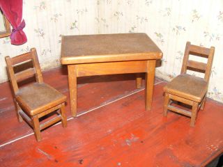 Alter Tisch,  Stühle - Große Küche - Kaufladen - Puppenstube - Puppenhaus Bild