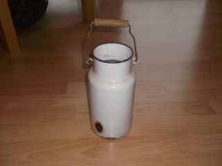 Milchkanne Aus Emaille Bild