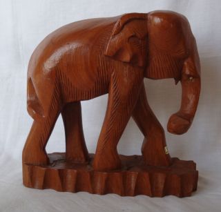 Holzschnitzerei Elefant Teakholz Bild