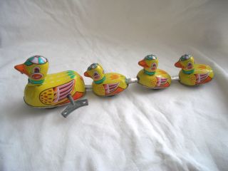 Blechspielzeug Entenfamilie – Ente Mit 3 Kücken Aus Blech - Aufziehwerk Sammler Bild