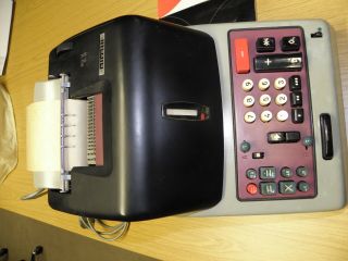 Olivetti Rechenmaschine Bild