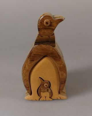 Richard Rothbard Hand Crafted Wooden Penguin Miniatur Puzzle Box Pinguin (3) Bild