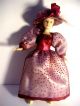 Weinrotes Kleid Mit Hut Für Puppe,  Modeladen 1:12 Nostalgieware, nach 1970 Bild 1