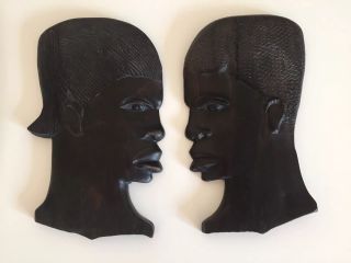 Holzfiguren Schnitzerei Aus Ebenholz Afrikanisches Paar KÖpfe 70er Jahre Bild