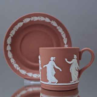 Wedgwood: Mokkatasse Jasperware The Dancing Hours,  Altrosa Rosa Pink Relief Cup Bild