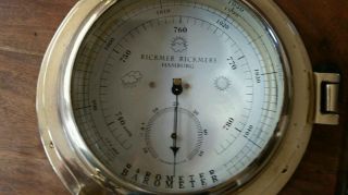 Rickmer Rickmers Barometer Bild