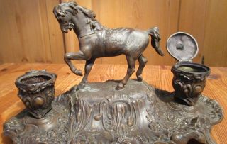Pferd Figur Bronze Schreibtischset Antik Signiert / Horse Inkwell Bossu Bild