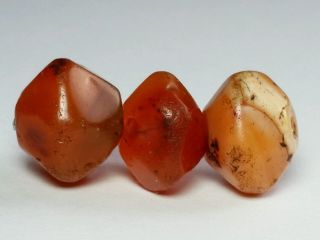 3 Ancient Rare Faceted Carnelian / Agate Beads (13.  6mm To14.  3mm) Bild