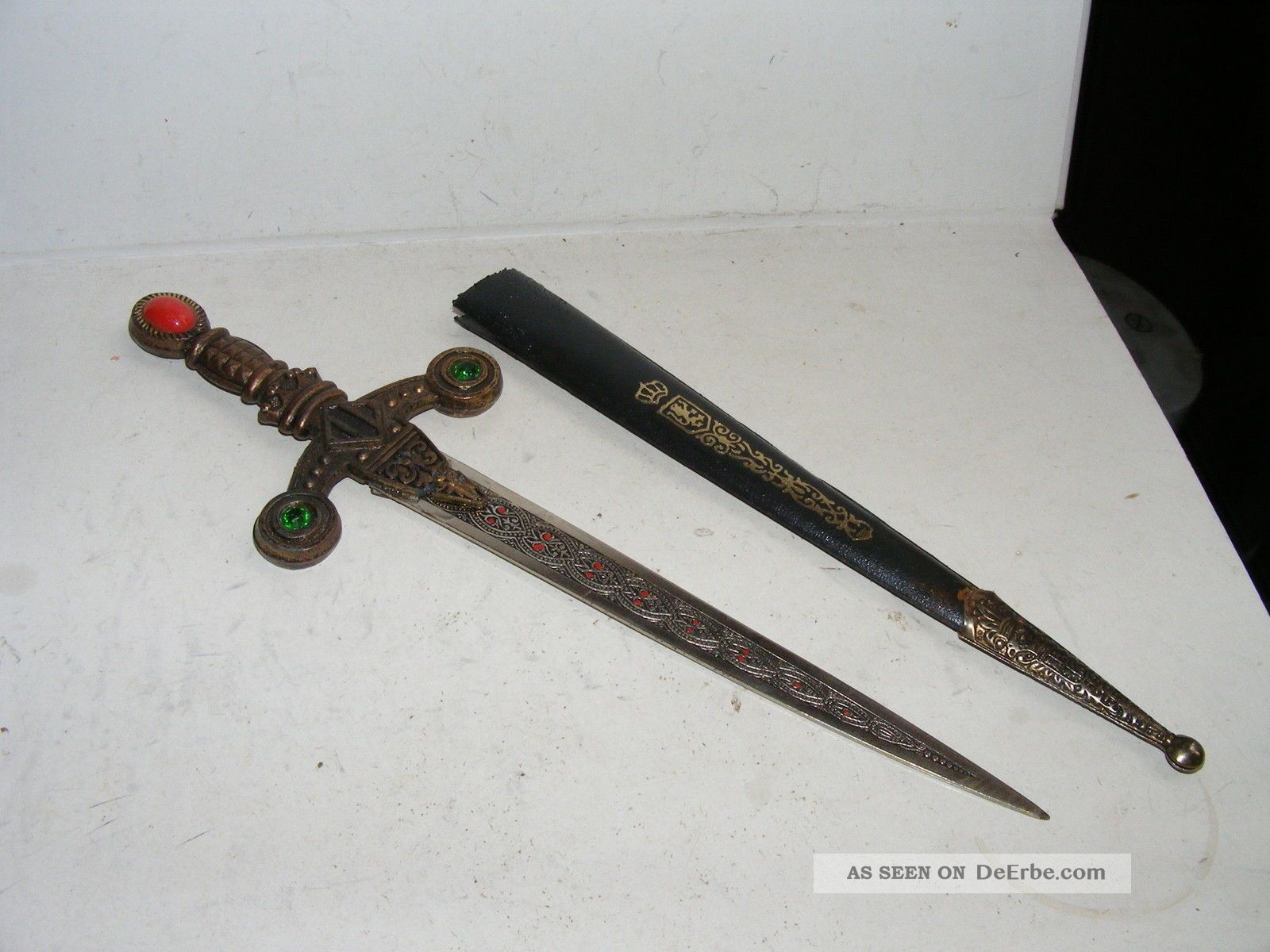 Altes Metall - Schwert - Deko Für Puppe Oder Bär Original, gefertigt vor 1970 Bild