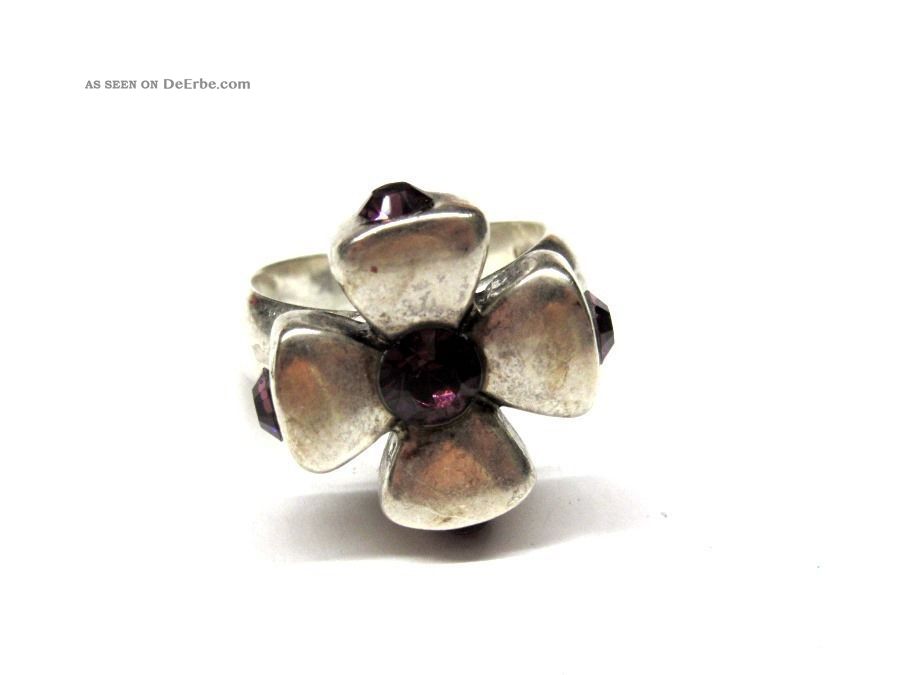 Pilgrim: Moderner Silberring In Blütenförmigen Design Mit Lilafb.  Steinen 6t6277 Ringe Bild